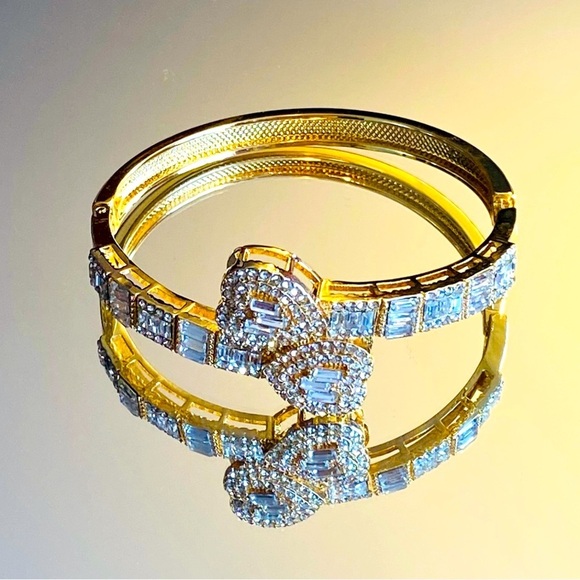 Cubic Zirconia Double Heart Shaped Open Bangle in Gold Tone Setting, EUC - Picture 1 of 9